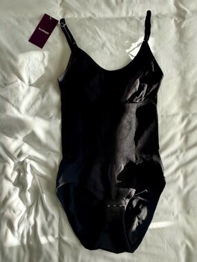 NWT Heyshape Seamless Black Bodysuit Shapewear – Size M
